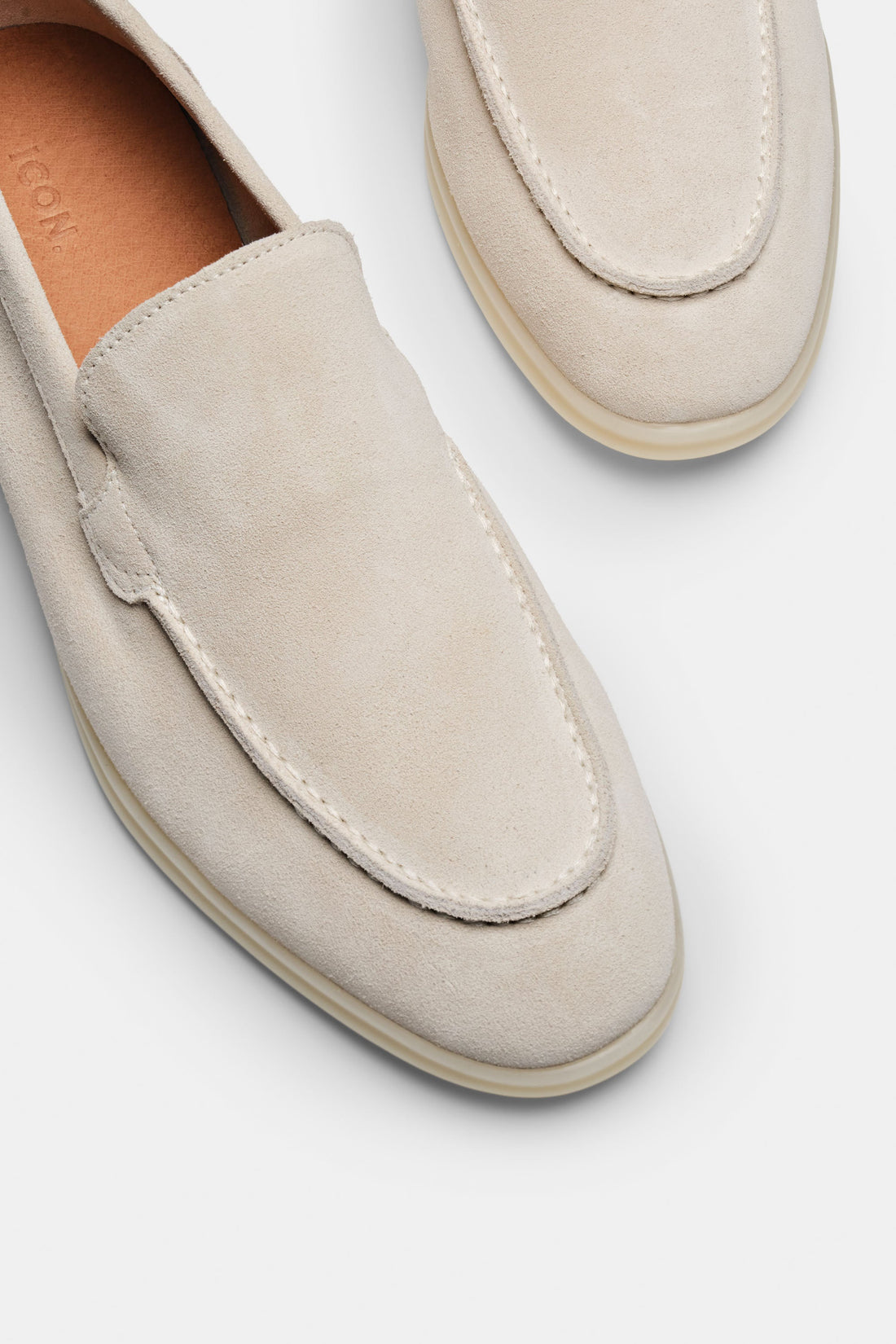 THE CLASSIC LOW LOAFER