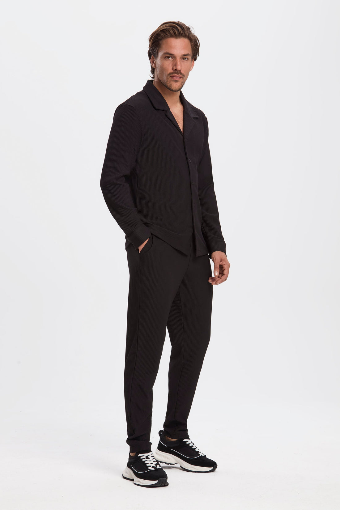 THE PLEATED LS SHIRT